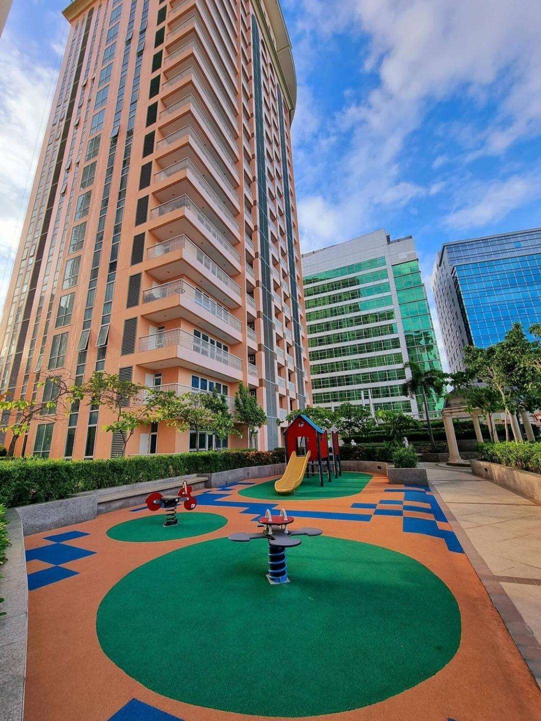 Elegant Bgc Beside Venice Mall #vlrtc27e Manila